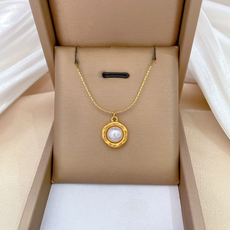 Collana minimalista con perla pendente in oro vero da donna_voghion.com