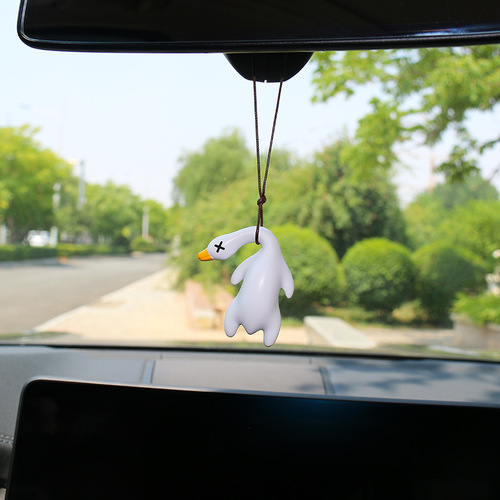 跨境汽车挂件车载秋千鸭创意可爱后视镜吊坠车内装饰小烤鸭挂件