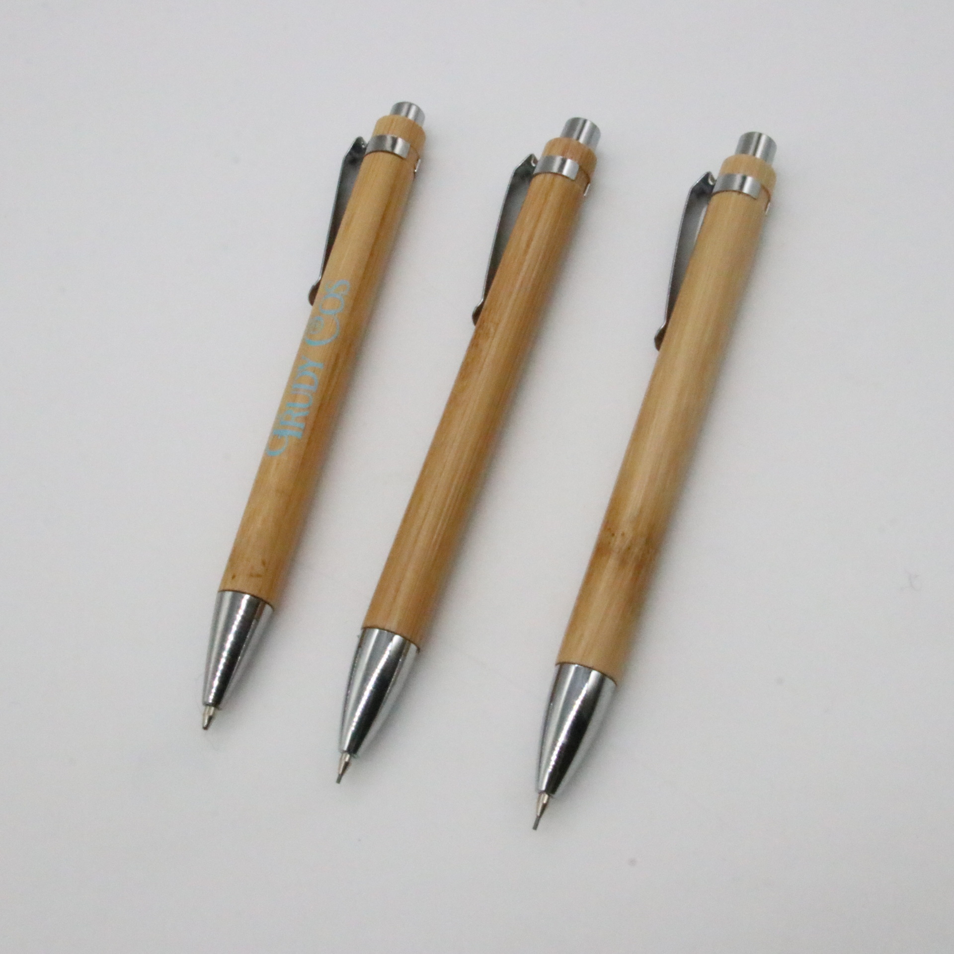 Pluma de bambú lápiz automático lápiz en stock pluma de madera 0,7mm recarga de lápiz automático