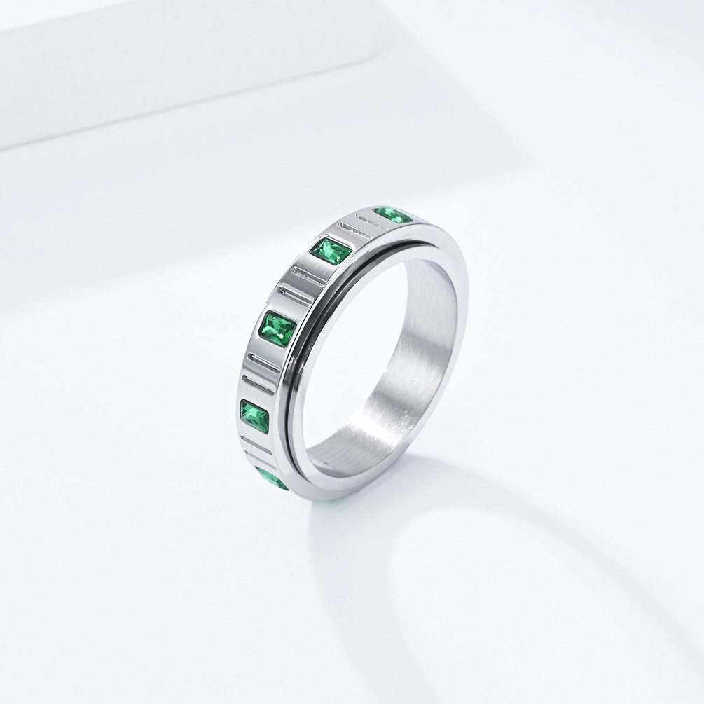 Unique Rotating Emerald Zircon Ring For Women In Titanium Steel_voghion.com