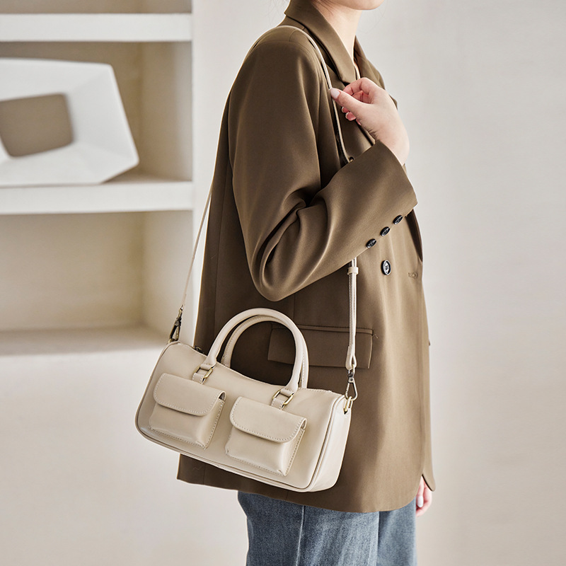 Women's Genuine Leather Handbag 2026 New Fashion Versatile Pillow Bag Simple Retro Commuter Shoulder Crossbody Bag - Thumbnail 2
