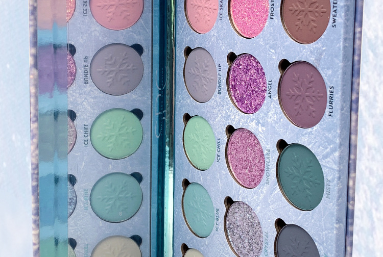 Cross-border cosmetic eyeshadow export 18-color palette FDA standard color customization, OEM processing for new foreign trade styles undefined