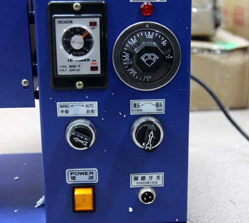 Máquina de inyección de pegamento de precisión de fusión en caliente máquina de dispensación de mantenimiento de presión máquina de pegamento sellador dispensador de pegamento automático descuento
