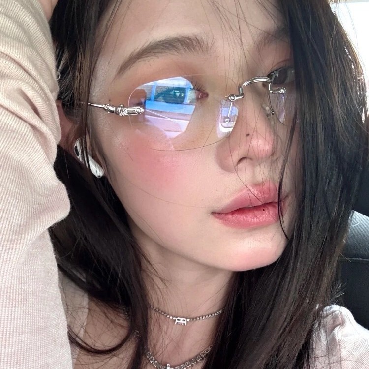 Pure Desire High Intelligence Ultra-Light Frameless Square Glasses for Women Anti-Blue Light Can Be Matched with Korean Style Royal Sister Ultra-Light Glasses Frame