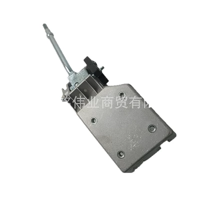 Mb100 Huizhong, Cab and accessories