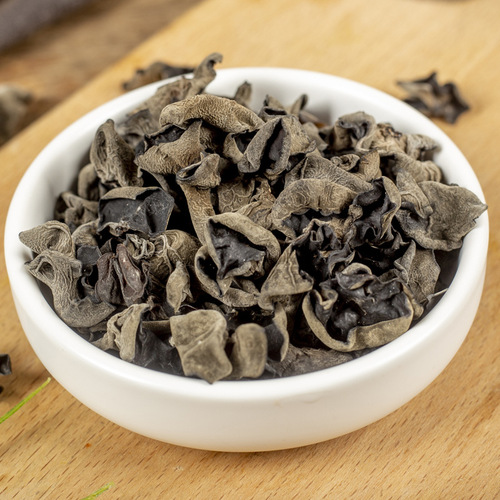 Northeastern specialty autumn fungus dry goods 50g rootless and muscle-free black fungus, farm specialty edible fungi in bags