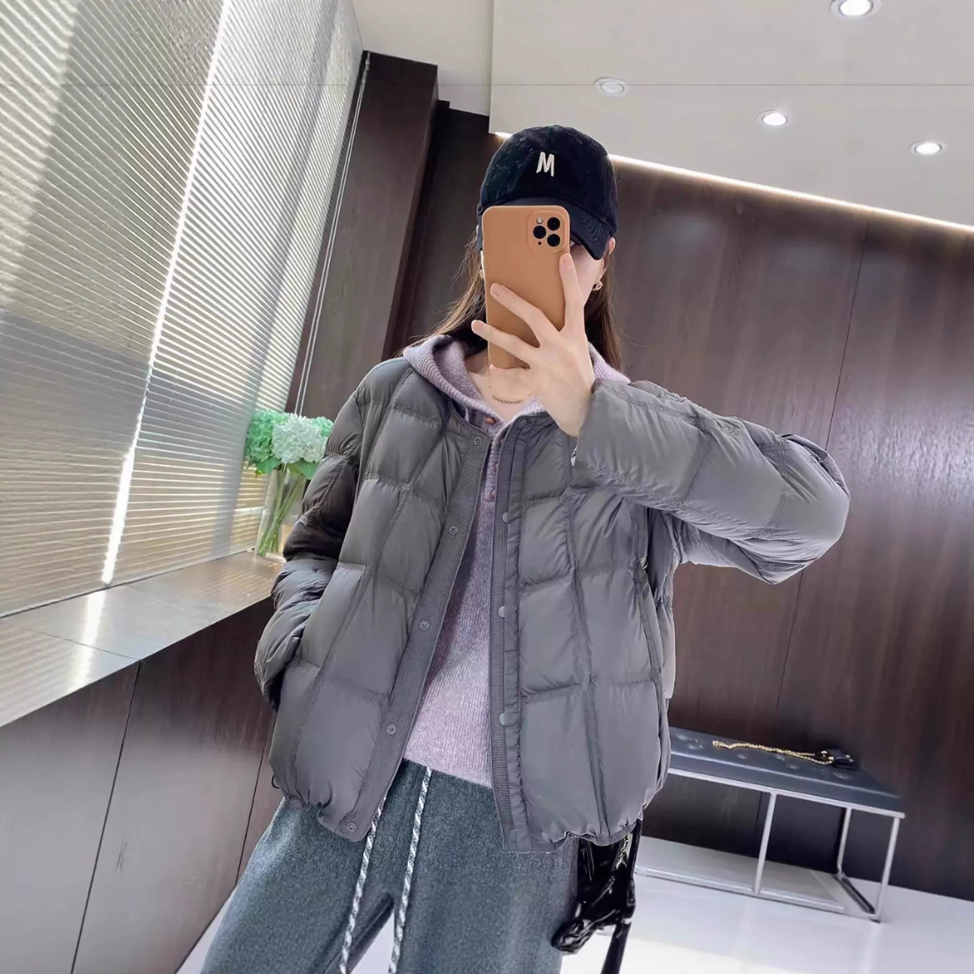 韩系高级感圆领白鸭绒羽绒服女装2025冬季新款小个子短款保暖外套