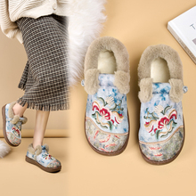 冬季2025绵羊毛老北京棉鞋女加绒加厚保暖妈妈鞋一脚蹬绣花鞋