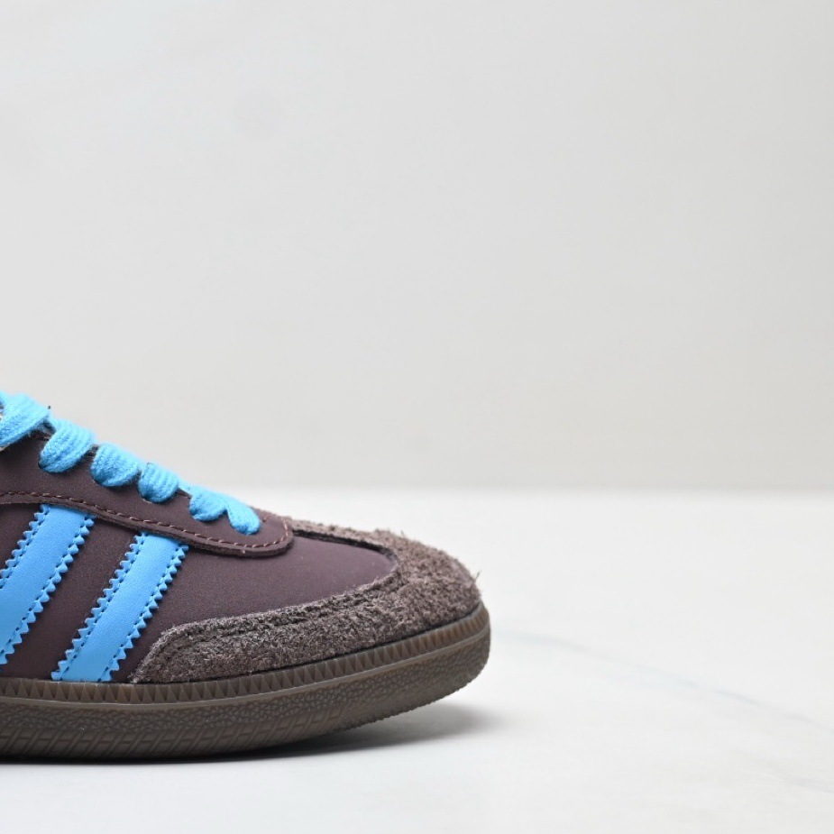 Real shot consultation customer service-2