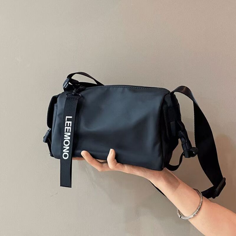 Crossbody Bag for Men and Women, Trendy and Simple, Small Round Bucket Style, Large Capacity, Waterproof, with Handle, Backpack Bag, 2026 New Model