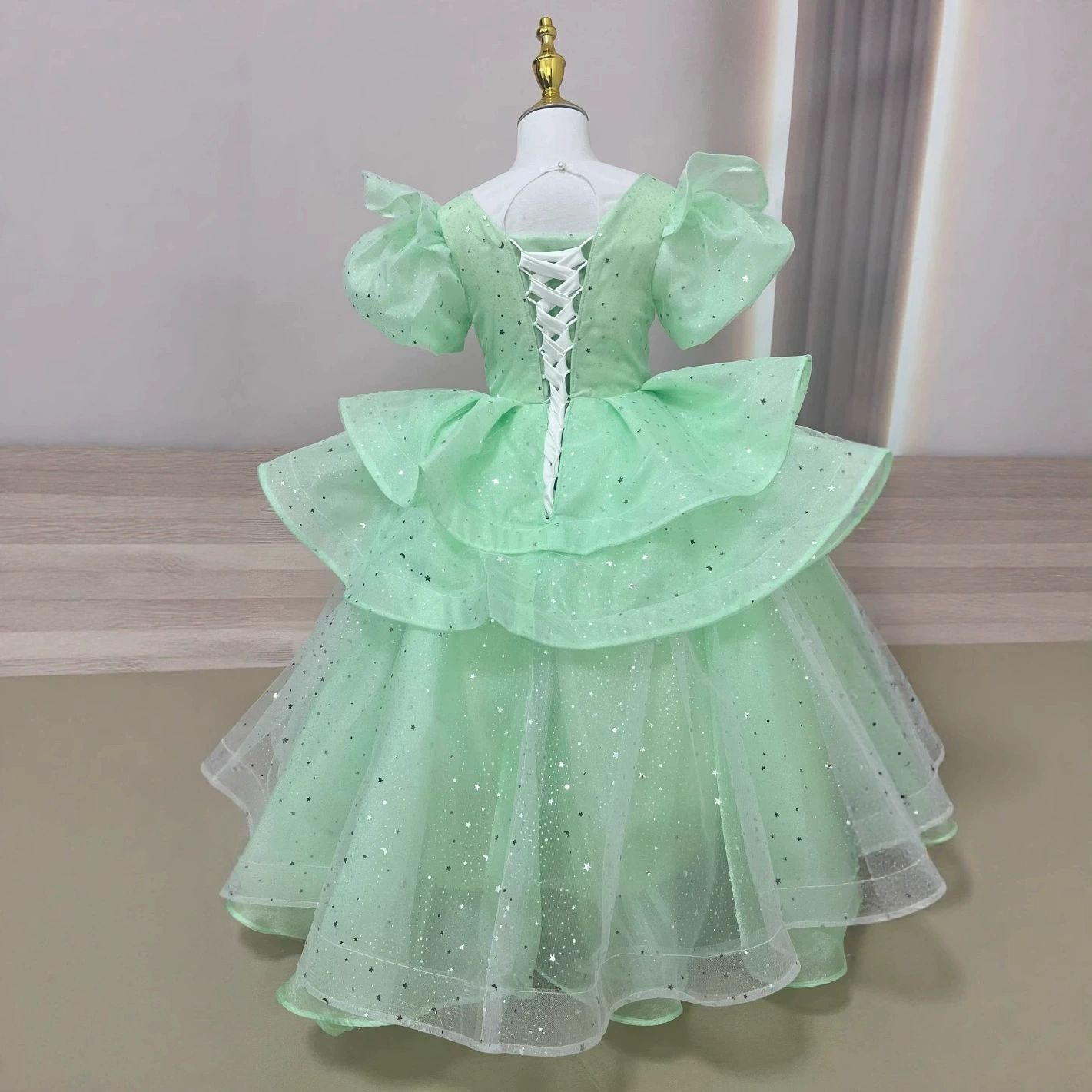 Green small princess costume, children's wedding dress, piano performance costume, new collection