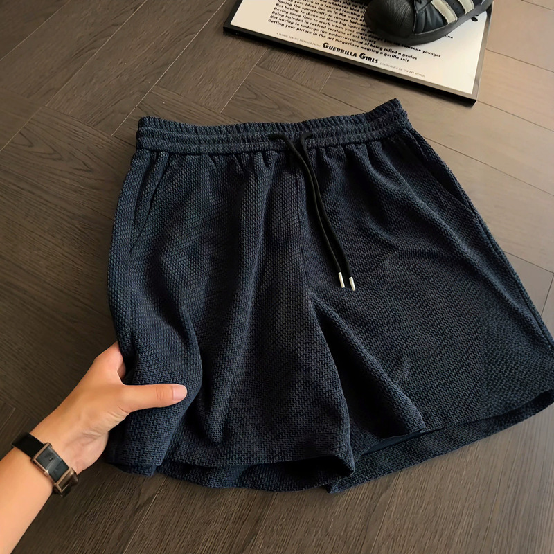 Navy blue men's summer sports shorts, thin textured ice silk breathable pants for outdoor wear, fitness and casual quarter-length shorts Navy blue men's summer sports shorts, thin textured ice silk breathable pants for outdoor wear, fitness and casual quarter-length shorts
