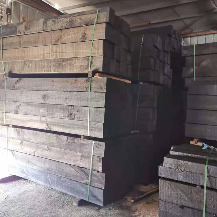 Anticorrosión inmersión de aceite para el sitio de construcción de la mina para el ferrocarril, madera cuadrada de pino blanco, especificaciones 10 * 10 de soporte de madera de poliestireno