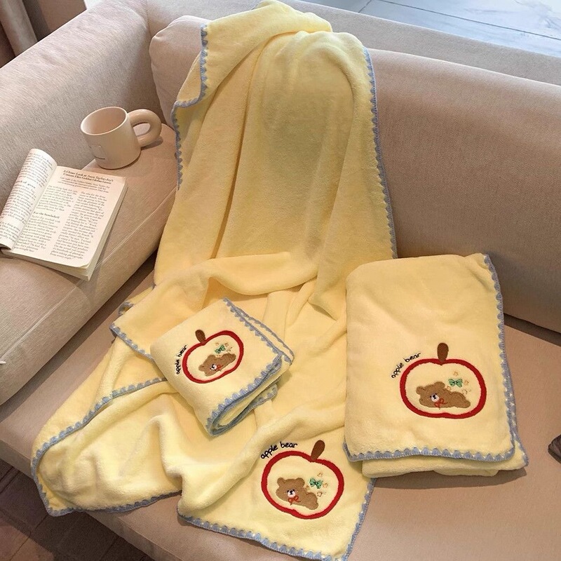 Apple Bear Bath Towel Three-Piece Set Super Absorbent Quick-Drying Thickened Bath Towel New High-Looking Student Wrap Dormitory Apple Bear Bath Towel Three-Piece Set Super Absorbent Quick-Drying Thickened Bath Towel New High-Looking Student Wrap Dormitory