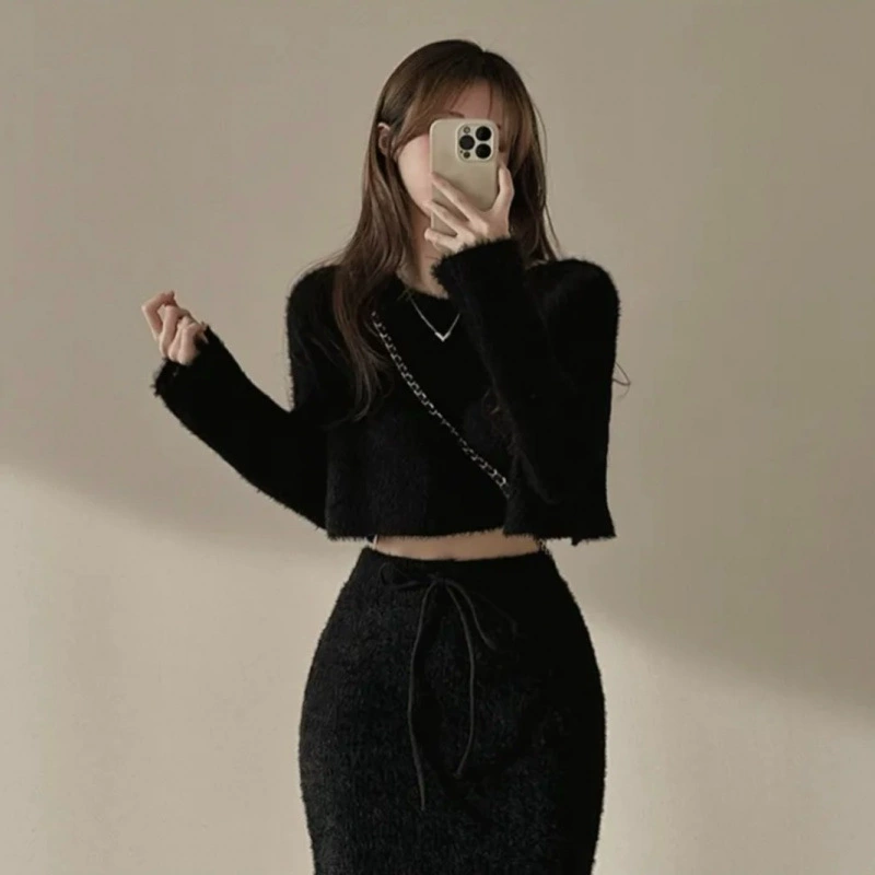 Вязаный свитер, комплект, юбка, корейский стиль, стиль Chanel, акцент на бёдрах