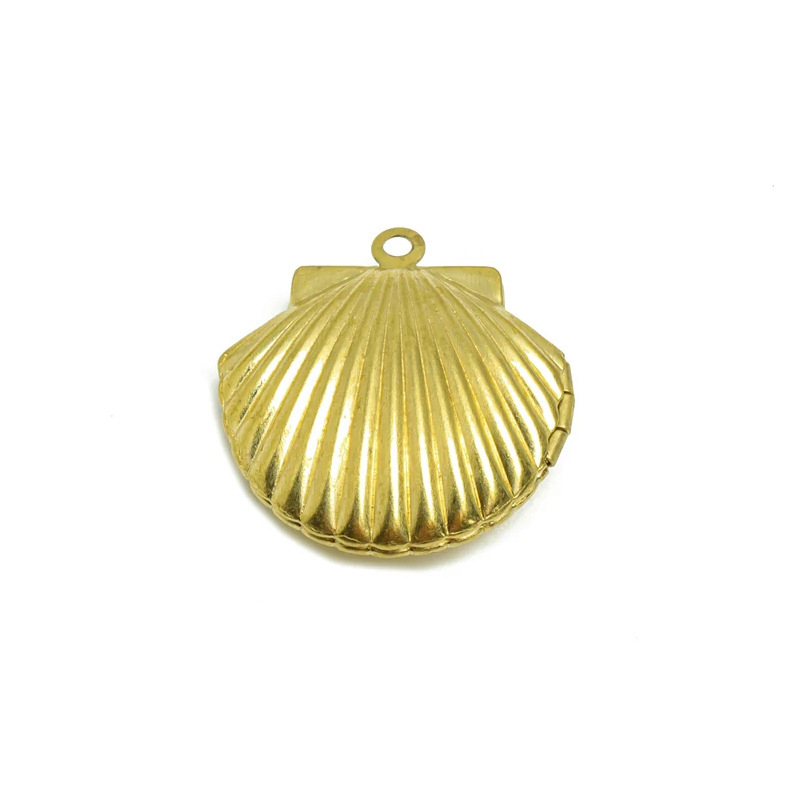 Brass Shell Retro Photo Box Pendant Jewelry Material Can Be Inlaid with Pattern Photo Box DIY Handmade Accessories Wholesale Brass Shell Retro Photo Box Pendant Jewelry Material Can Be Inlaid with Pattern Photo Box DIY Handmade Accessories Wholesale