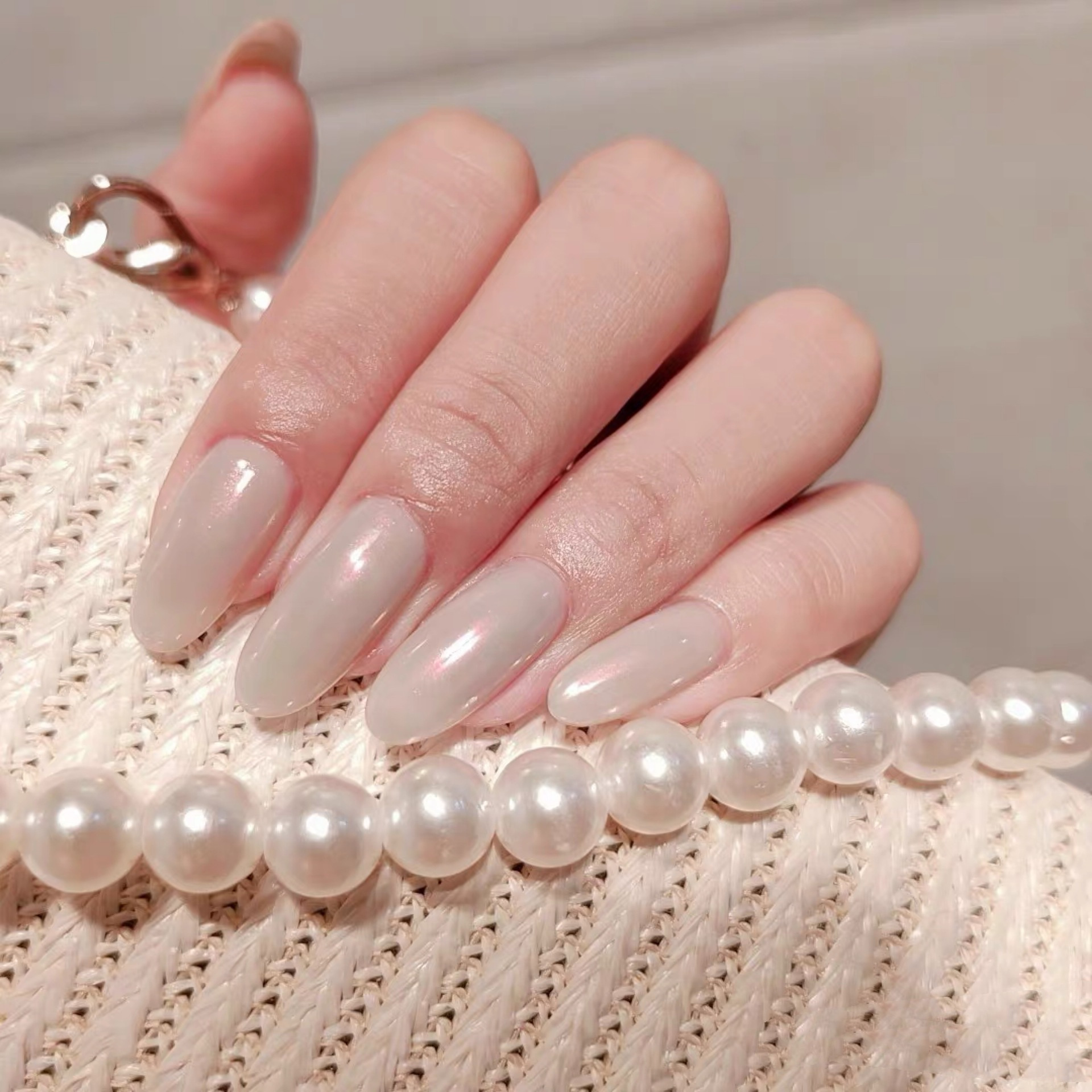 Pearl powder