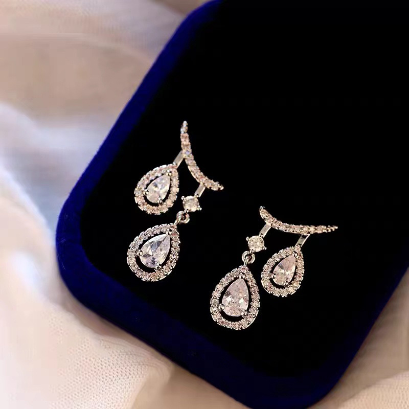 1 Pair Quantity Street Occasion Copper Material 1 Pair Simple Style Water Droplets Inlay Copper Artificial Gemstones Drop Earrings