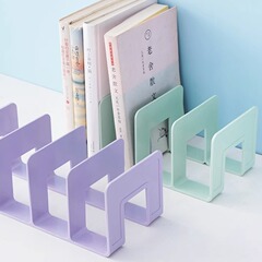 本のスタンドのデスクトップの本は神器の仕切り板の本のデスクの物置棚の透明なアクリルの本のファイルのブックホルダーを収納します。