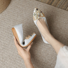 尖頭豆豆鞋女2022春秋季新款韓版氣質軟皮平底溫柔淺口一腳蹬單鞋