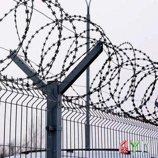 机场护栏刀片刺绳围栏Y型立柱三角折弯监狱围栏勾花机场围栏外贸