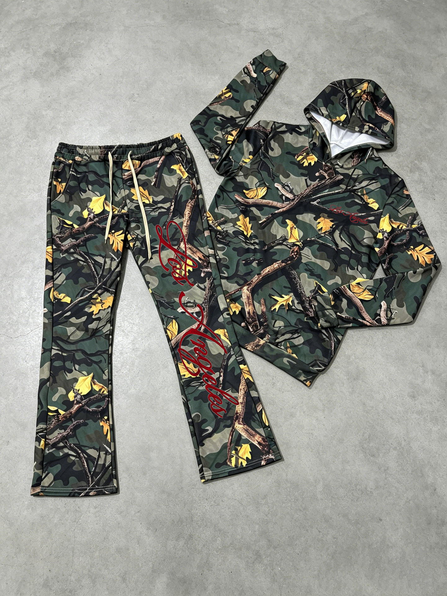 Men's Forest Camouflage Letter Embroidered Hooded Sweatshirt + Flared Sweatpants Two Piece Set_viptrois.com