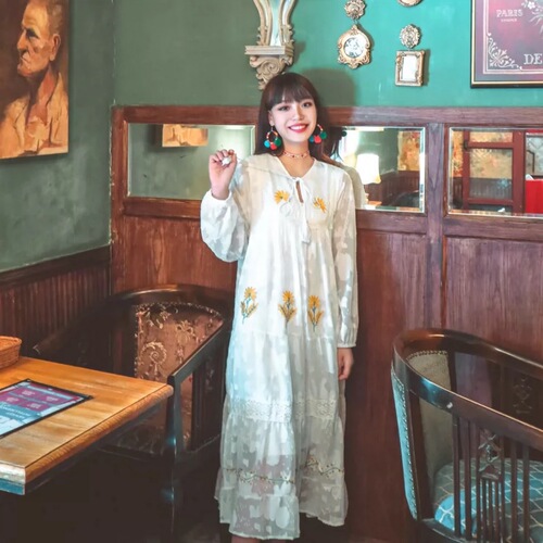 Ethnic Style Vintage Medium-Length Dress for Spring and Autumn, Round Neck, Long Sleeve, Embroidered, Loose, Floral Print Women's Dress