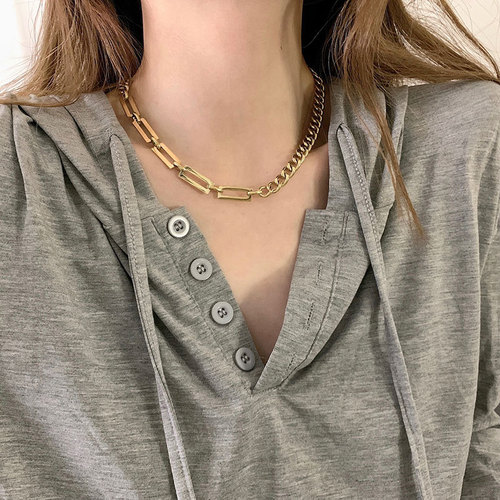 Cold style European and American personality splicing chain titanium steel necklace ins simple and versatile hip hop clavicle chain sweater chain for women