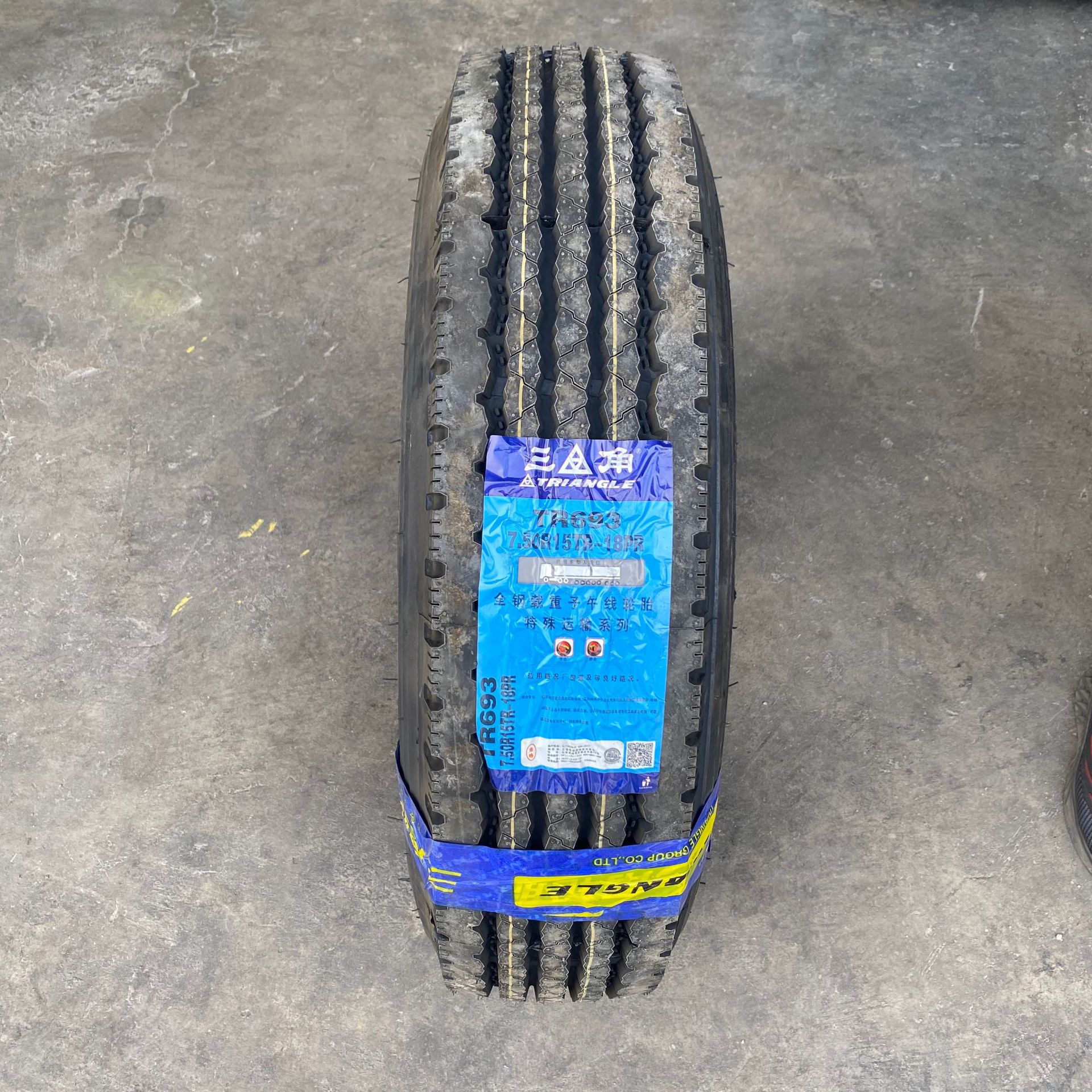 小轻卡客车三角 700R15  厢式货车 载重拖挂车 全钢丝真空轮胎