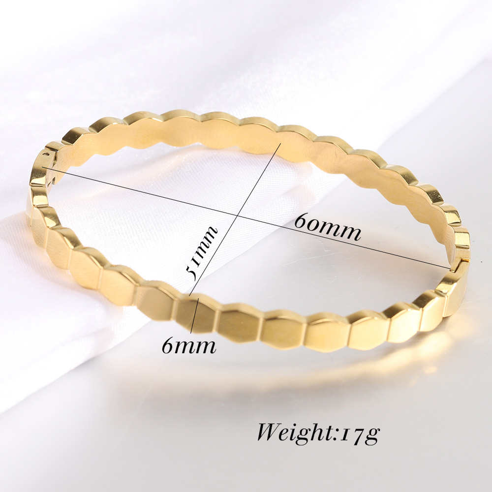 Simple Style Solid Color Stainless Steel Plating Gold Plated Bangle display picture 1