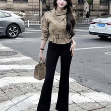 卡其色高级感双排扣立领短款风衣女秋新款酷飒风炸街气质收腰外套