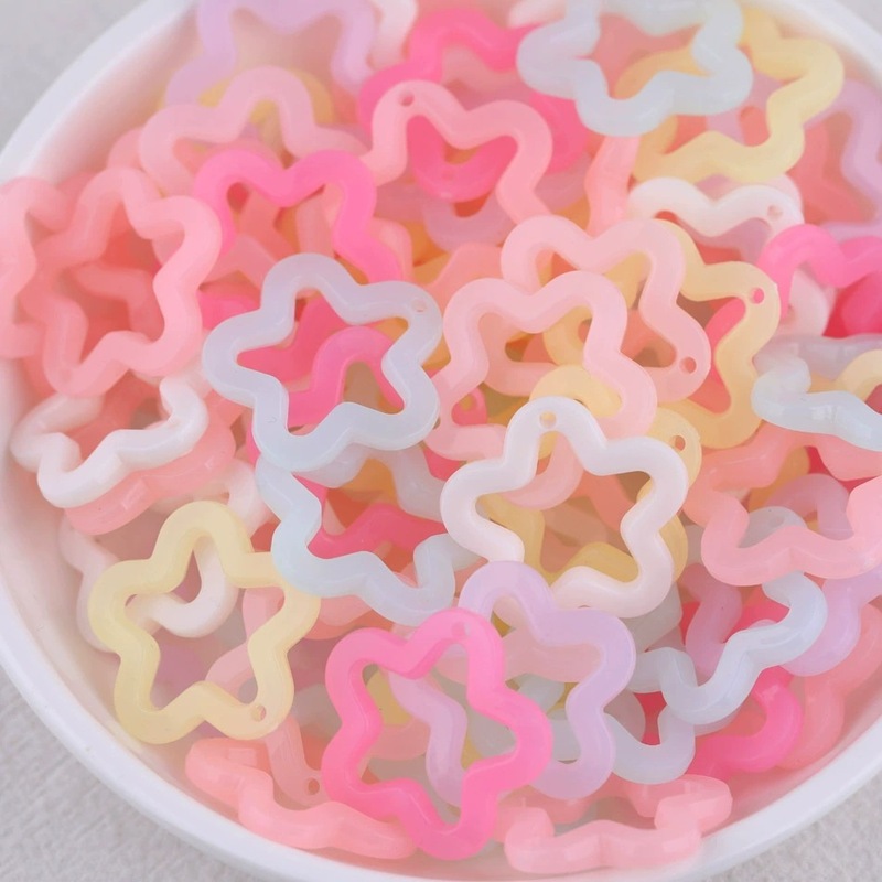 ゼリーカラー中空五芒星透明色吊り穴梅の花の形のスター diy キーホルダーハンドジュエリー材料アクセサリー|undefined