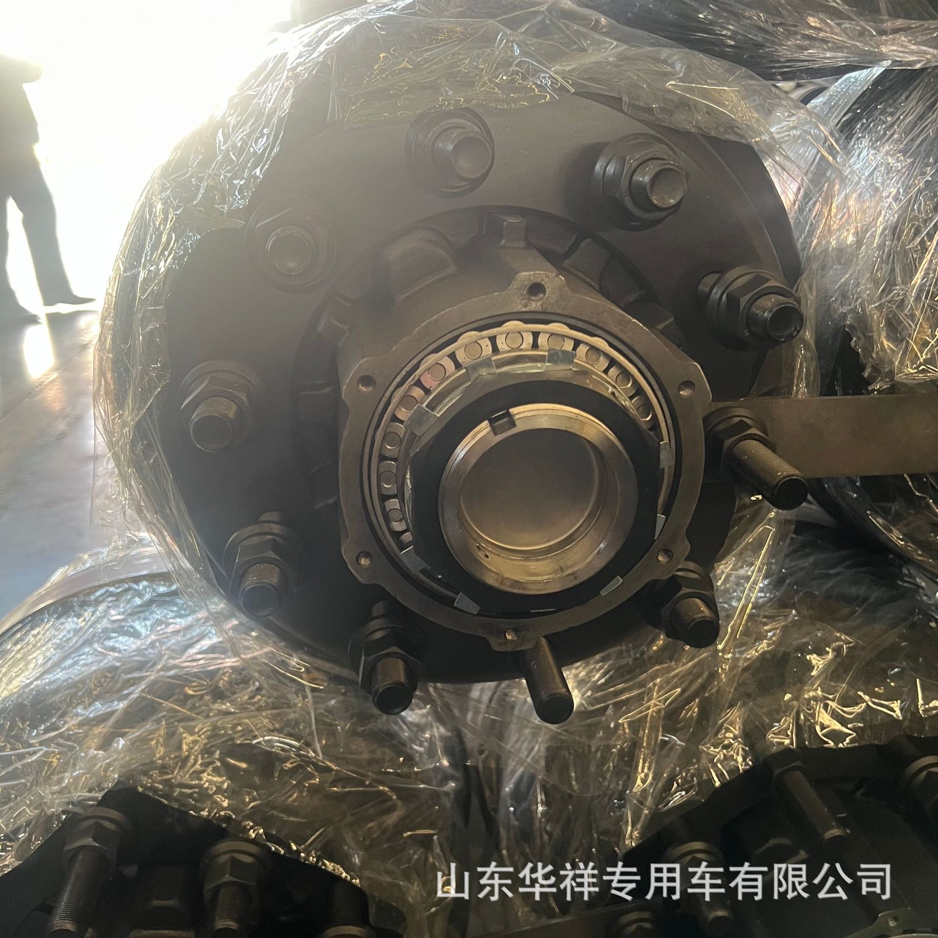 Semi-Trailer Bridge Manufacturer Supplies German-Style Axle, American-Style Axle, Semi-Trailer Trailer Bridge Assembly