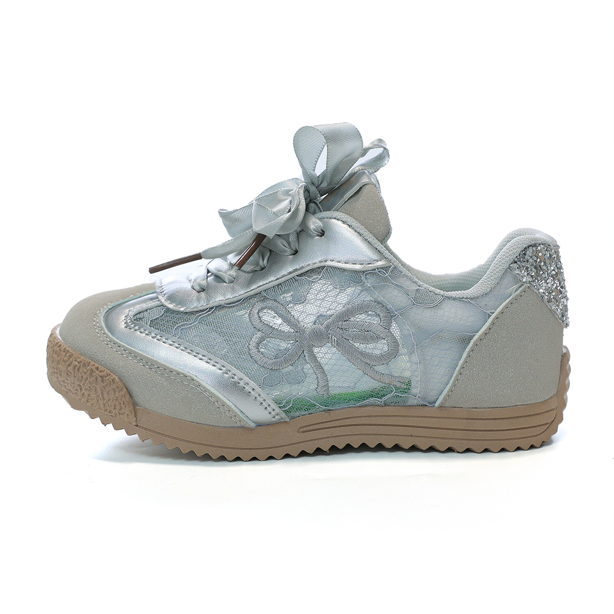 Zapatos casuales para niñas 2026 verano nuevos zapatos de entrenamiento para niños zapatos deportivos para niños zapatos para bebés femeninos