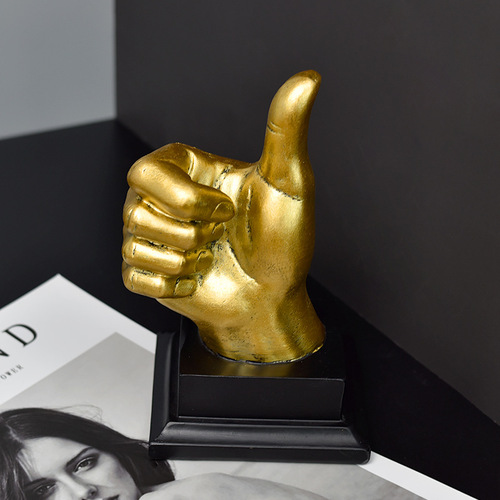Cross-border European retro thumbs up victory gesture finger model resin ornaments office wine cabinet TV cabinet decoration