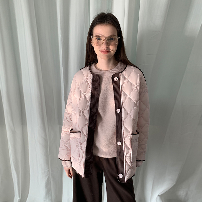 【Clearance No Returns or Exchanges】Moxi Thirteen Rows Women's Winter Color-Block Lightweight down Jacket Women's White Duck down Round Neck Short