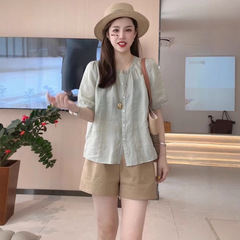 韓国風デザインの女性用半袖シャツ、夏の新しいゆったりとした痩身トップス、肉感をカバーする、シックで美しいラミーシャツ