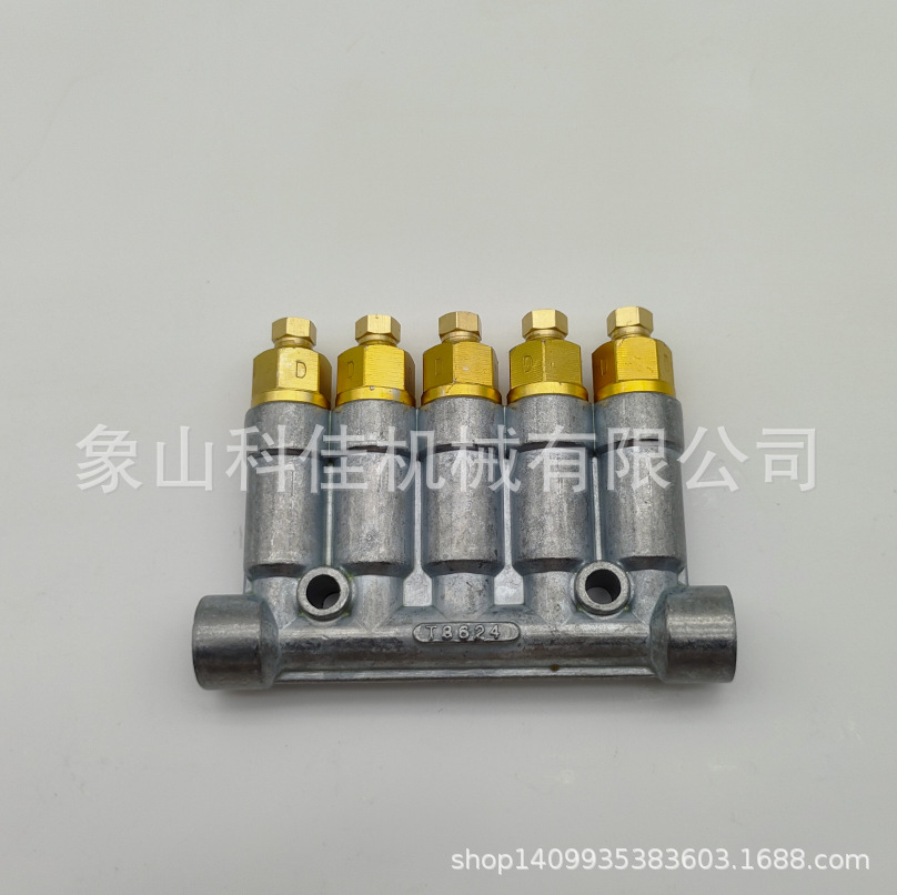 加压式稀油定量分配器T8624D H8624D