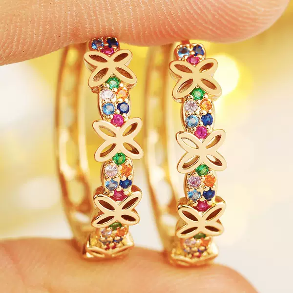 Yanbai temu cross-border light luxury plum blossom copper inlaid zircon earrings for women, niche high-end simple fashion versatile earrings