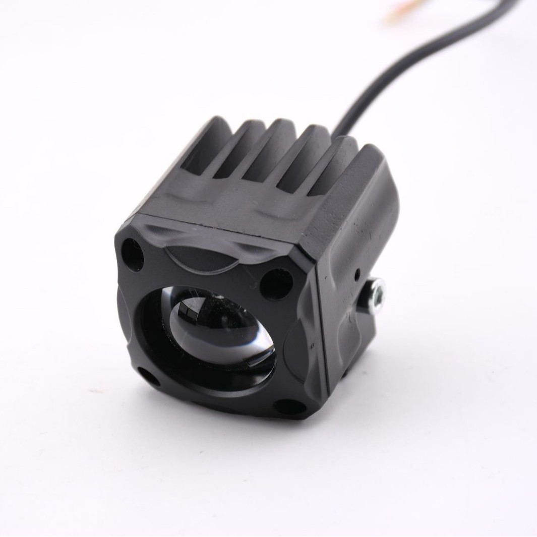 Motorcycle spotlight 20w auto luz de trabajo 4D lente de cañón láser de niebla de automóvil todoterreno transformación de luz eléctrica image 1