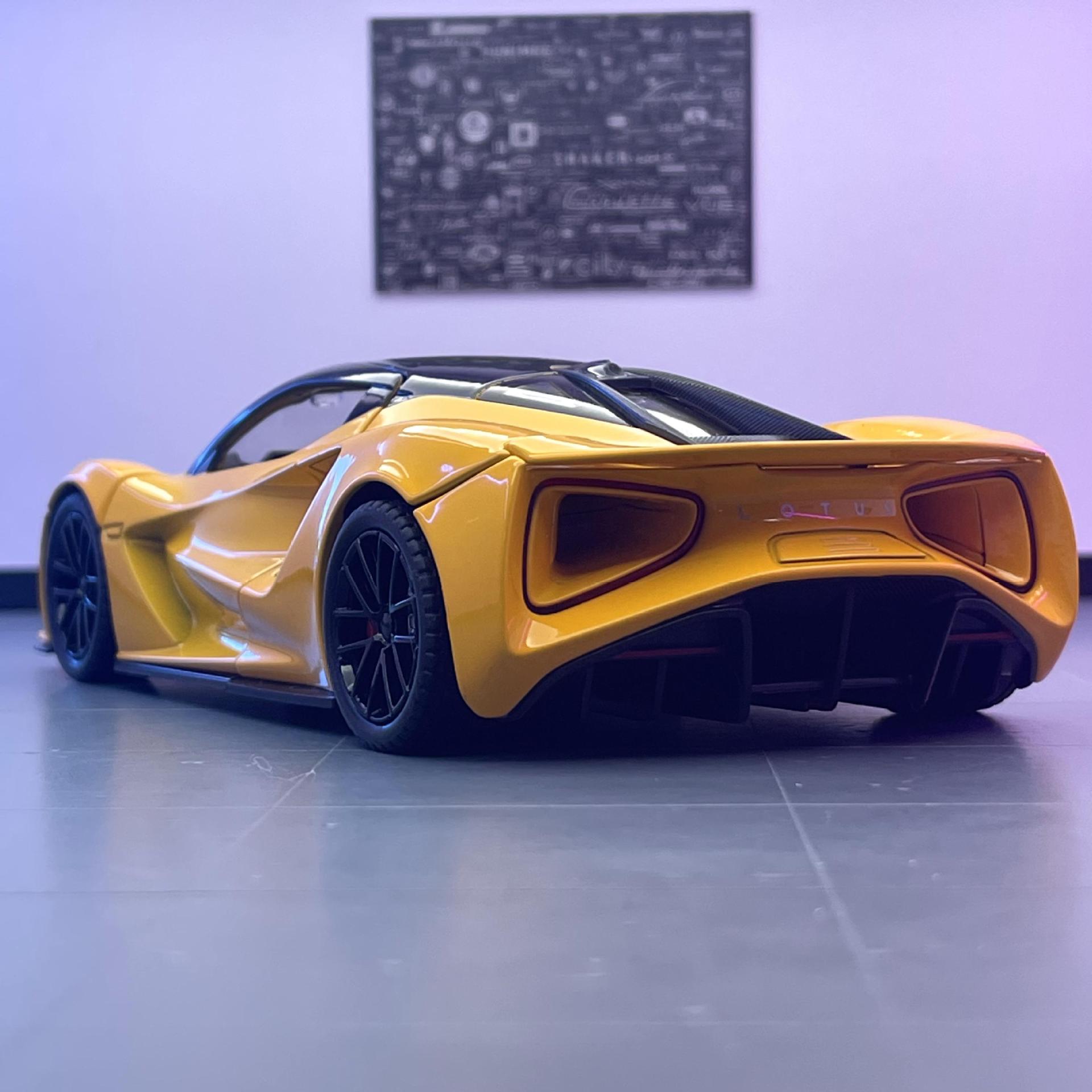 Haochi modelo de coche de aleación 1:24 Lotus tranvía tira de vuelta con luz y sonido modelo de coche colección de regalos de juguete