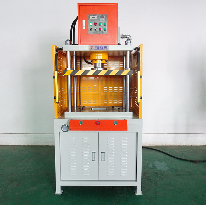 四柱快速液压机_02.jpg