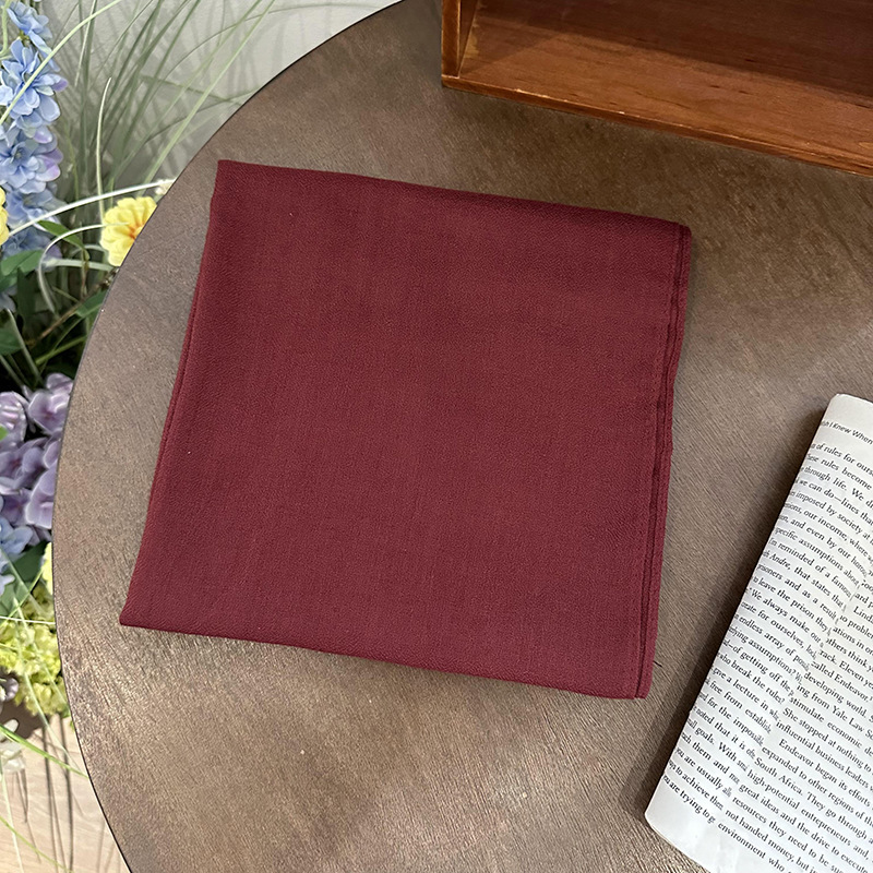 Bufandas de seda cuadrada bufandas de seda de alta calidad bufandas de seda de verano bufandas de seda de cabello bufandas de seda de cabello al por mayor