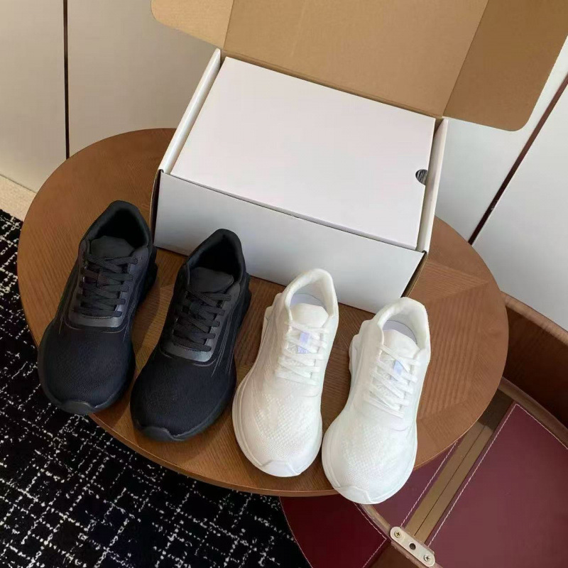 Spring/Summer 2025 New Thick-Soled Comfortable Couple Style Casual Sports Running Yoga Shoes Student Shoes Color Matching Versatile