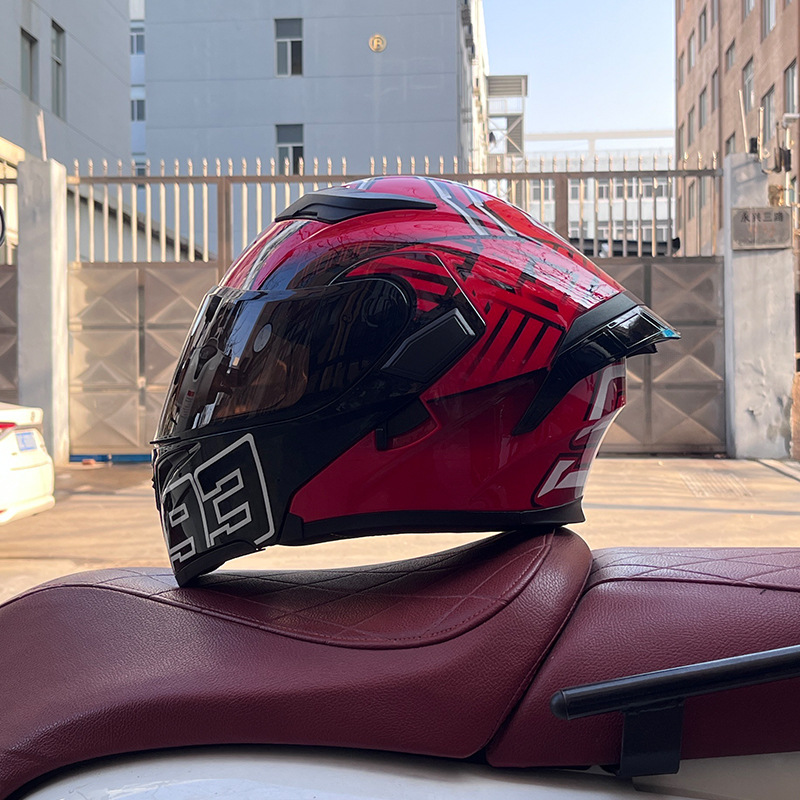 Cuatro estaciones coche eléctrico casco de seguridad cola grande superficie expuesta Jiekai 3C certificado casco de la motocicleta casco completo de la motocicleta de los hombres personalidad