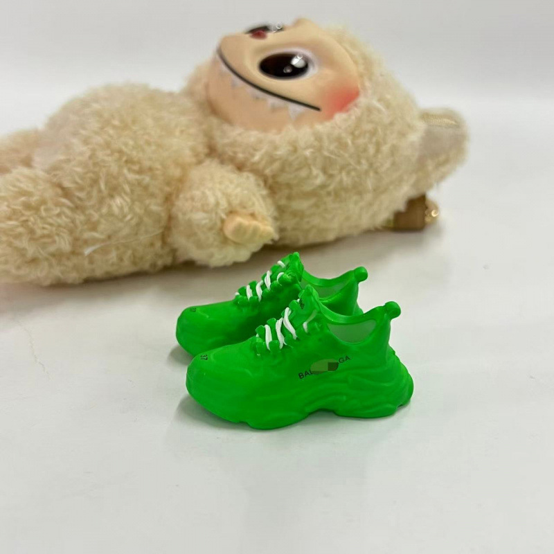 LABUBU Zapatos Rabu Ropa de bebé 17cm felpa vinilo bolso de muñeca colgante para zapatos desnudos caja ciega