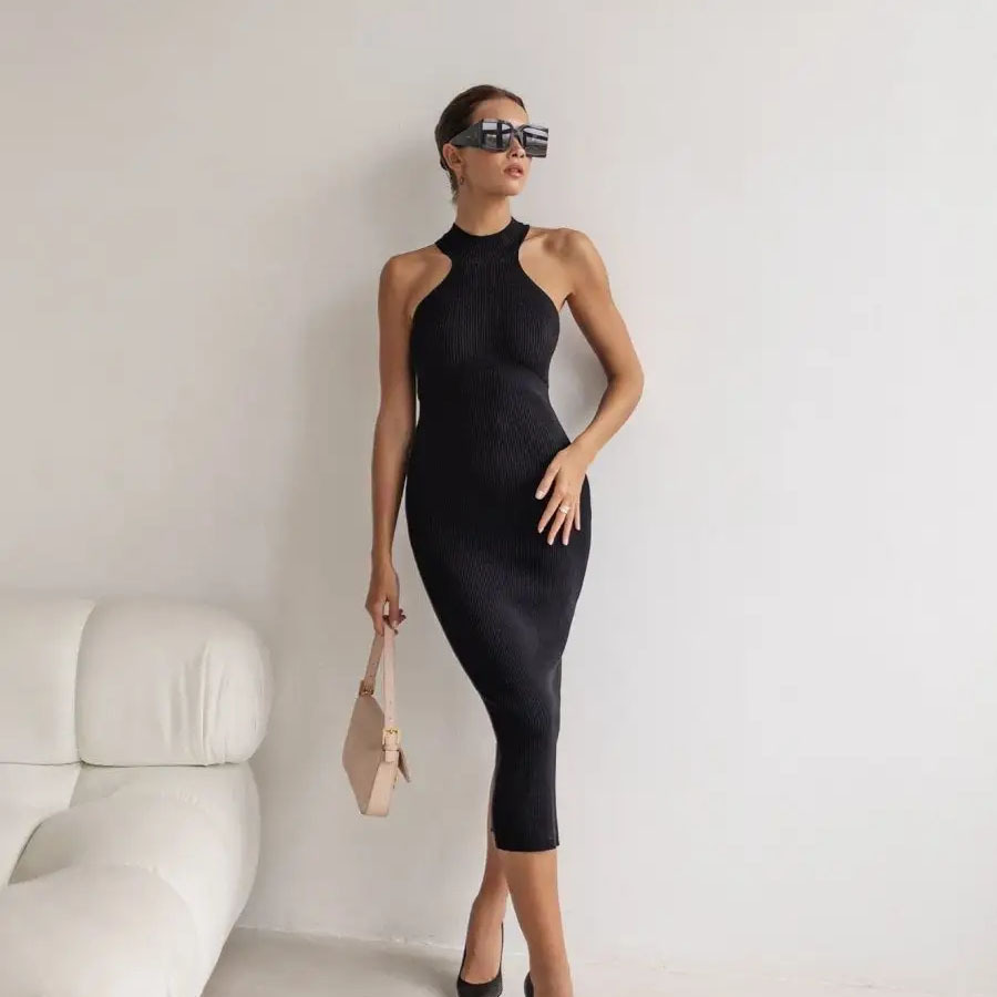 Damenbekleidung Ärmelloses Neckholder-Maxikleid – Slim Fit & atmungsaktiver Strick für den Sommer_voghion.com