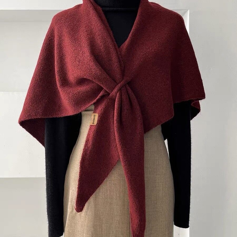 High-end shawl, triangular cape for women, soft knitted cape, versatile and warm, solid color neck warmer, new autumn and winter model