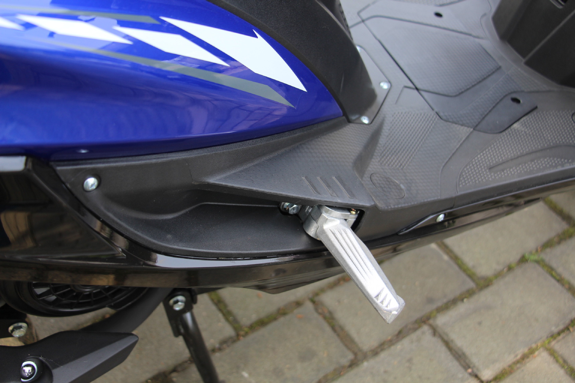 Factory-Issued 150Cc Engine National Iv Efi Large Scooter Can Be Licensed and Wholesale Saber-Toothed Tiger Style Scooter