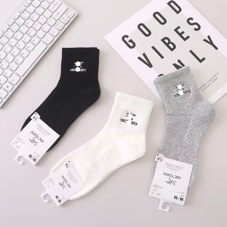 Fortune Bird Summer Embroidered Cotton Socks for Men and Women, Sports Running Breathable Anti-Odor Trendy Mid-Length Casual Versatile Socks Fortune Bird Summer Embroidered Cotton Socks for Men and Women, Sports Running Breathable Anti-Odor Trendy Mid-Length Casual Versatile Socks